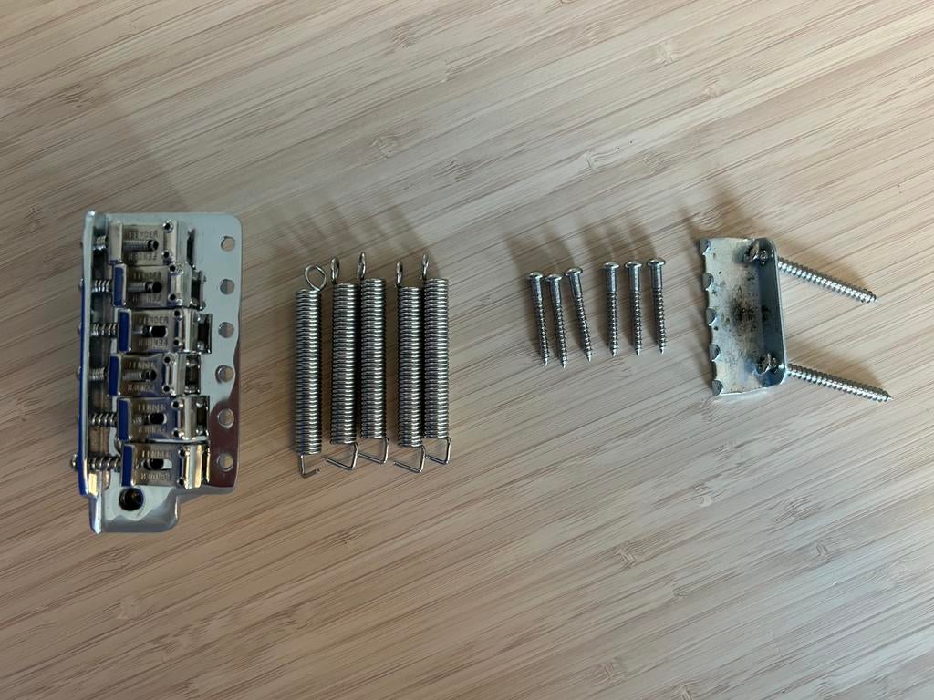 Fender American Vintage Series Strat Tremolo Assemblies, Enlèvement ou Envoi, Utilisé