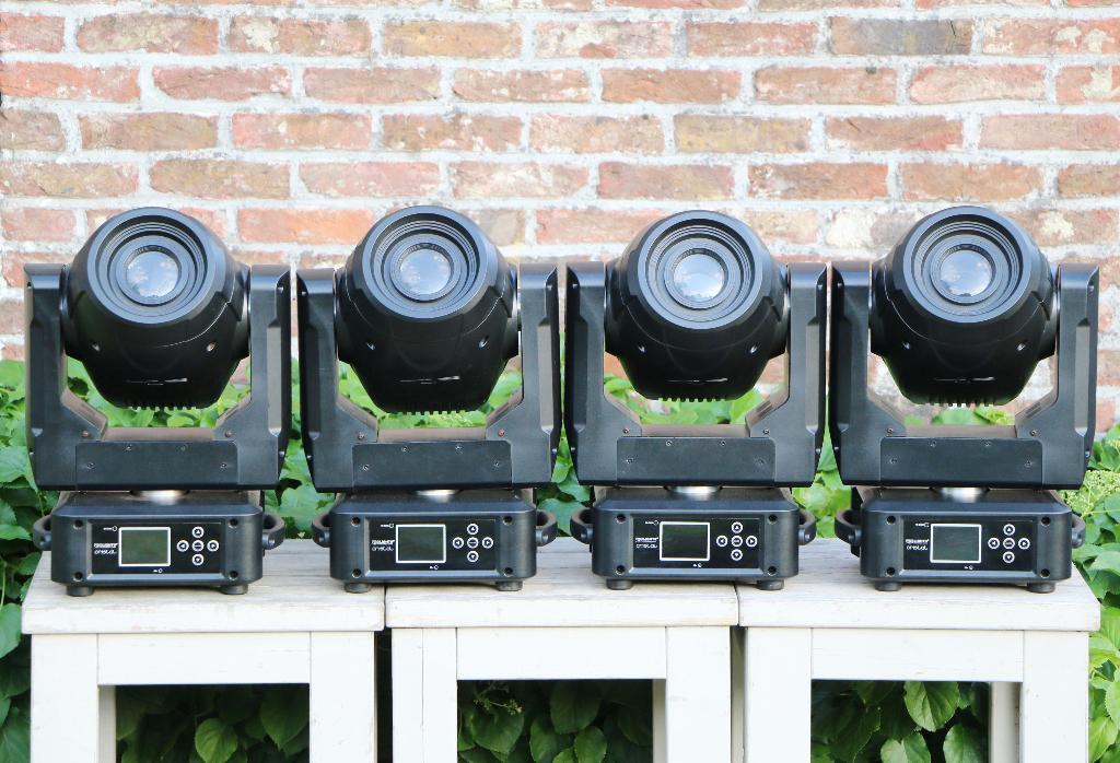 4x Prolights Crystal Movingheads (100 Watt LED), Musique & Instruments, Lumières & Lasers, Enlèvement, Comme neuf, Lumières, Couleur