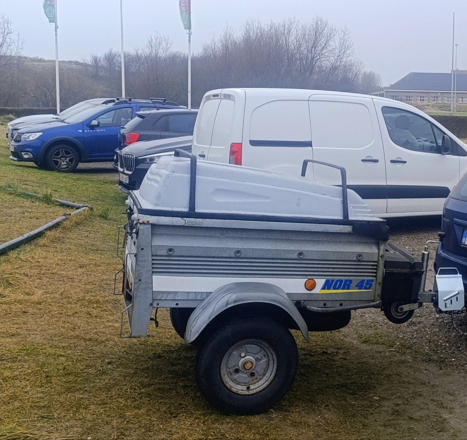 Plusieurs Remorques 2) petite fermée 3) grande 1) grande cad, Autos : Divers, Remorques