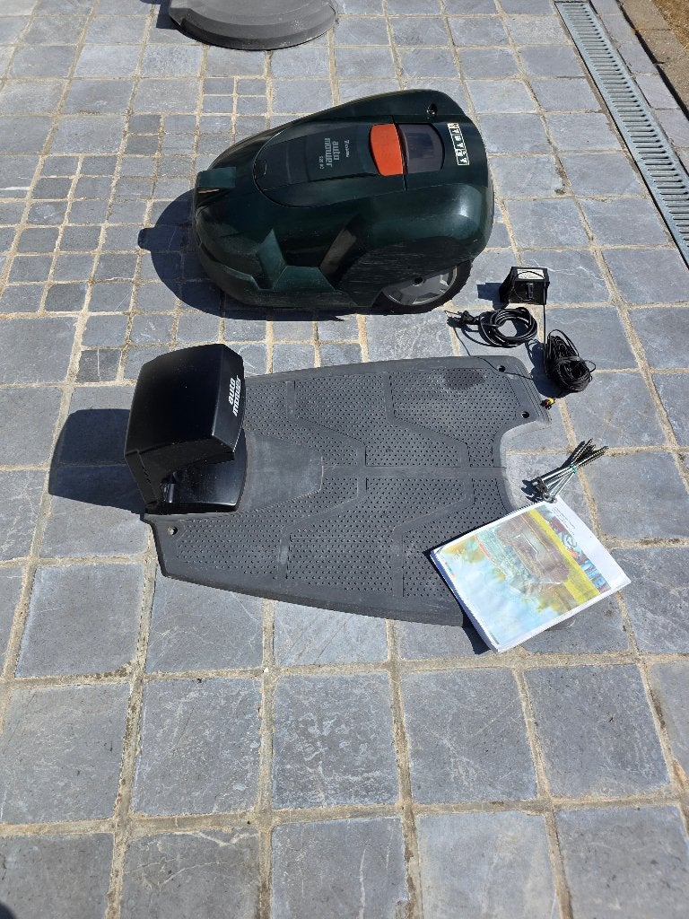 Husqvarna  ac220 robotmaaier, Enlèvement, Comme neuf, Husqvarna