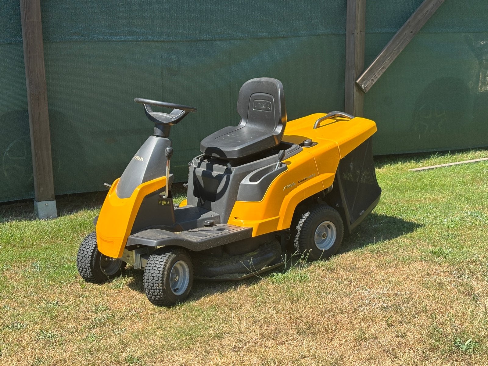 Stiga Combi 1066H - Zitmaaier - hydrogear, Tuin en Terras, Zitmaaiers, Ophalen, Zo goed als nieuw, Opvangbak, 90 tot 120 cm