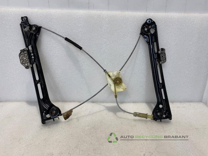 Ruitmechaniek 2Deurs links-voor van een Volkswagen Beetle, Auto-onderdelen, Ruiten en Toebehoren, Gebruikt, -, Volkswagen, -