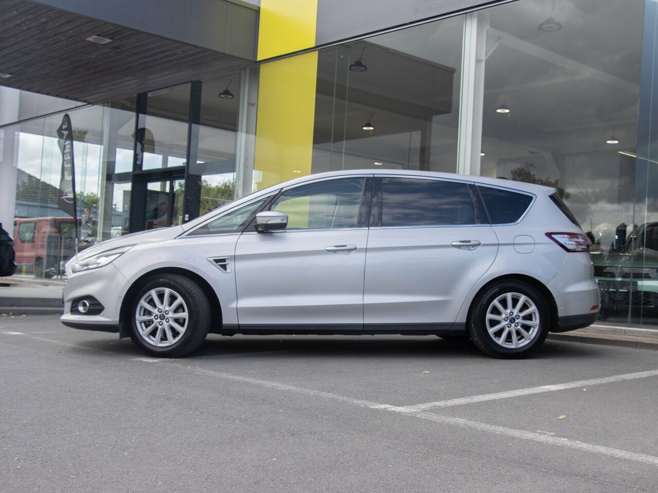 Ford S-Max 1.5B MT6 160PK|LEDEREN ZETELS|ZETELVERWARMING|CA, Autos, Ford, 0 kg, Argent ou Gris, Achat, Euro 6