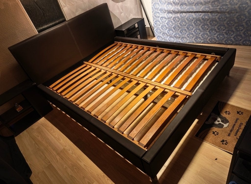 Bed met lattenbodem  160 breed  !!Vaste prijs!!, Comme neuf, Brun, Enlèvement, Modern boxspring look