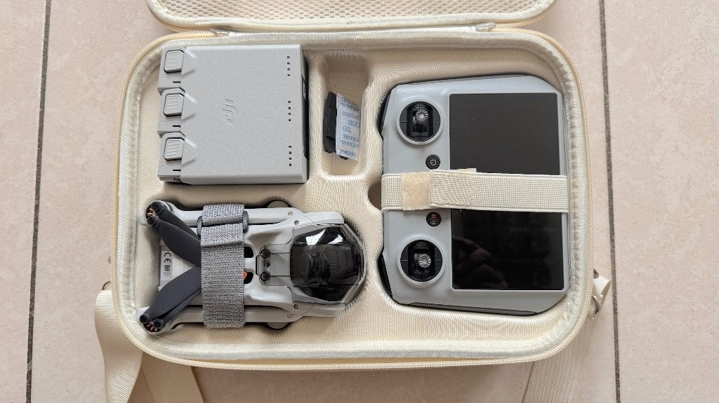 DJI Mini 3, Audio, Tv en Foto, Drones, Ophalen, Cameradrone, 15 tot 30 minuten, Zo goed als nieuw