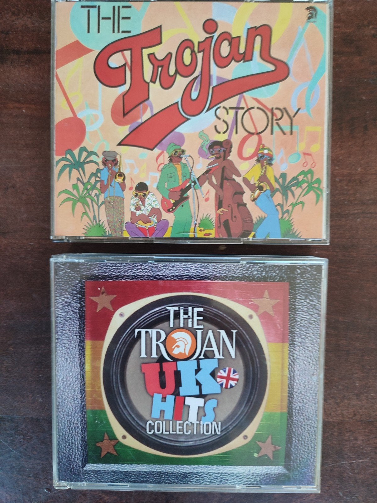 2x 2CD : THE TROJAN STORY + THE TROJAN UK HITS COLLECTION, CD & DVD, CD | Reggae & Ska, Enlèvement ou Envoi, Reggae, Comme neuf