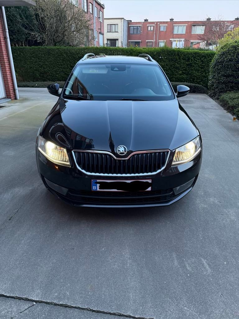 Skoda octavia break2016 euro6 2.0d 150pk automaat, Auto's, Leder en Stof, Zwart, Break, 5 deurs