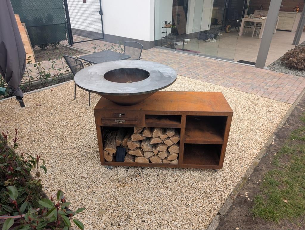 Grote BBQ te huur, Ophalen