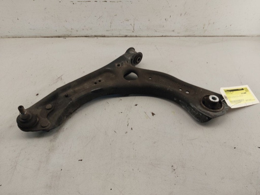 BRAS DE SUSPENSION AVANT GAUCHE (TRIANGLE) Polo VI (AW1), Autos : Pièces & Accessoires, Volkswagen, Volkswagen AG, Utilisé, Kundenbetreuung@volkswagen.de