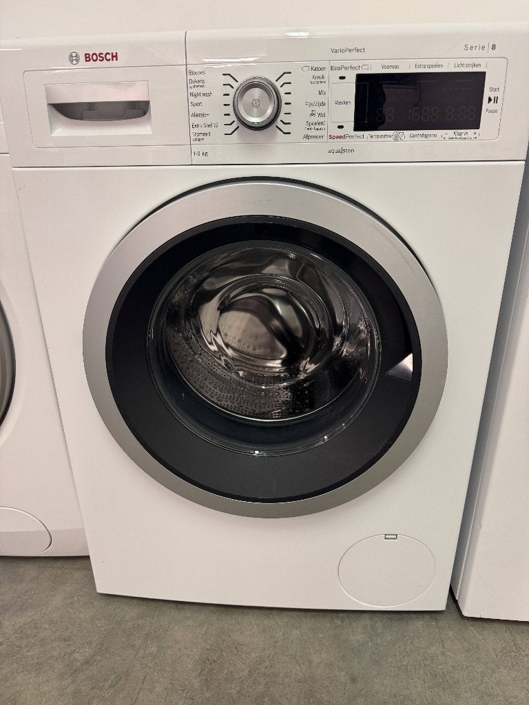 BOSCH Serie 8 wasmachine, 1200 tot 1600 toeren, 8 tot 10 kg, Voorlader, 85 tot 90 cm