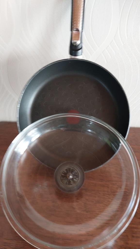 Pan Tefal, Enlèvement ou Envoi