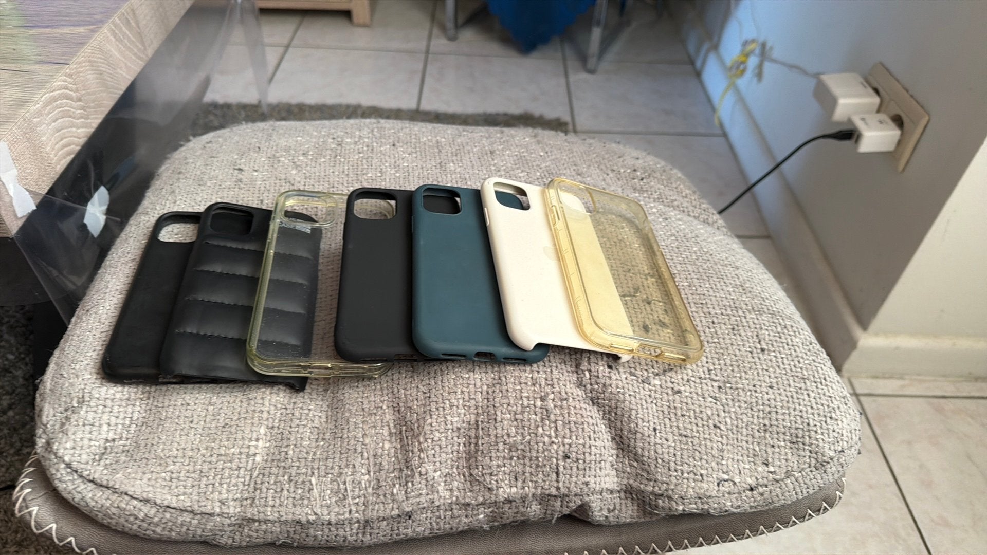 Iphone 11 hoesjes te koop, Ophalen, Zo goed als nieuw