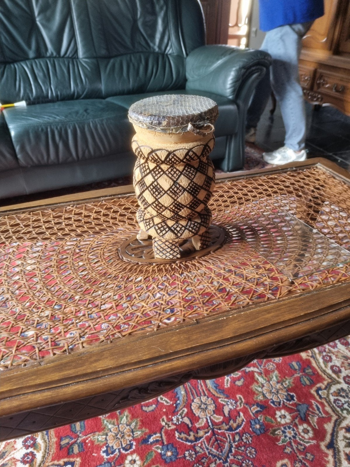 Mini djembe, Ophalen