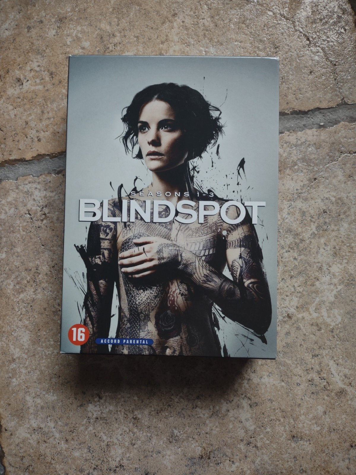 Blindspot Seizoen 1-3 DVD Boxset - Misdaad & Thriller, Cd's en Dvd's, Ophalen of Verzenden, Engels, Engels