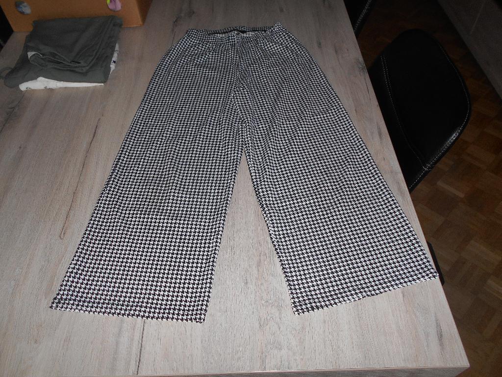 gekleed broek maat 146 - 152 c&a, Kinderen en Baby's, Kinderkleding | Maat 146, Broek, C&A, Meisje, Ophalen of Verzenden