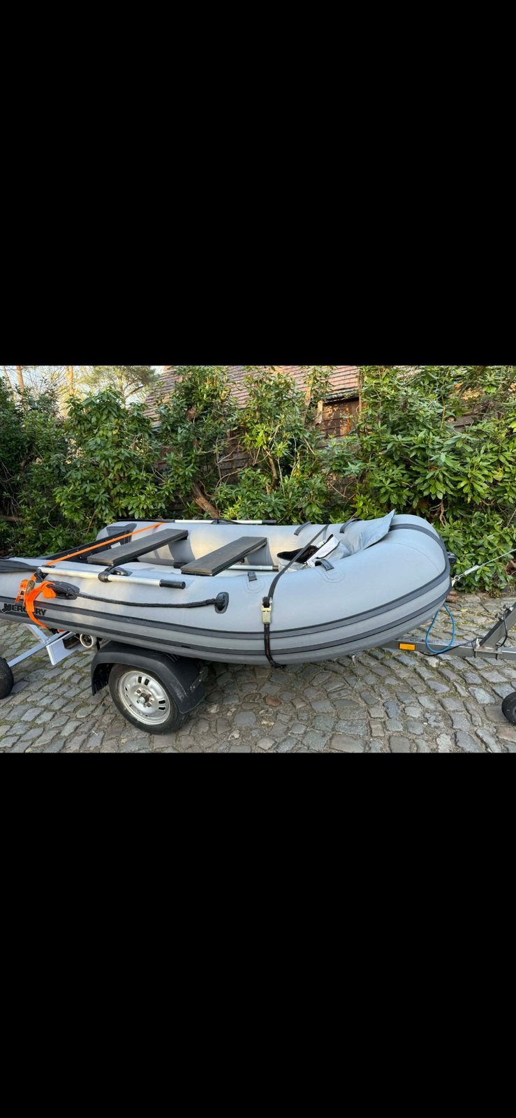 Grijze rubberen boot met Yamaha motor, Ophalen, Zo goed als nieuw, Inclusief motor, Yamaha