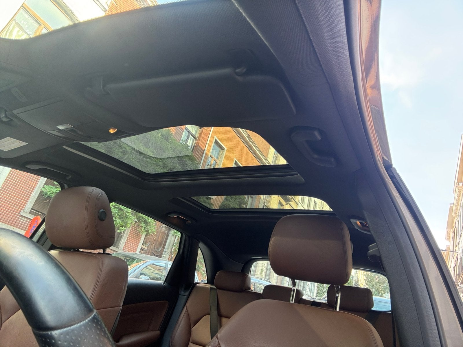 mercedes-benz B200 automatique, Autos, Achat, Automatique, Particulier, Quatre roues motrices / 4X4