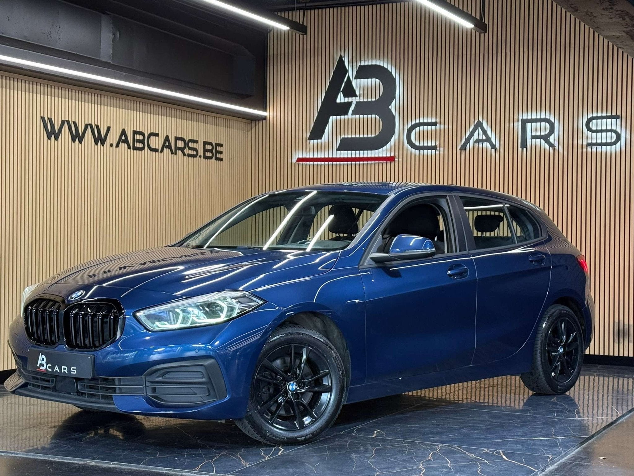 BMW 1 Serie 116 DA PACK SPORT * GARANTIE 12 MOIS *, Auto's, Automaat, Gebruikt, https://public.car-pass.be/vhr/4bb05100-e05a-4c92-b6b9-f082e7fa299f