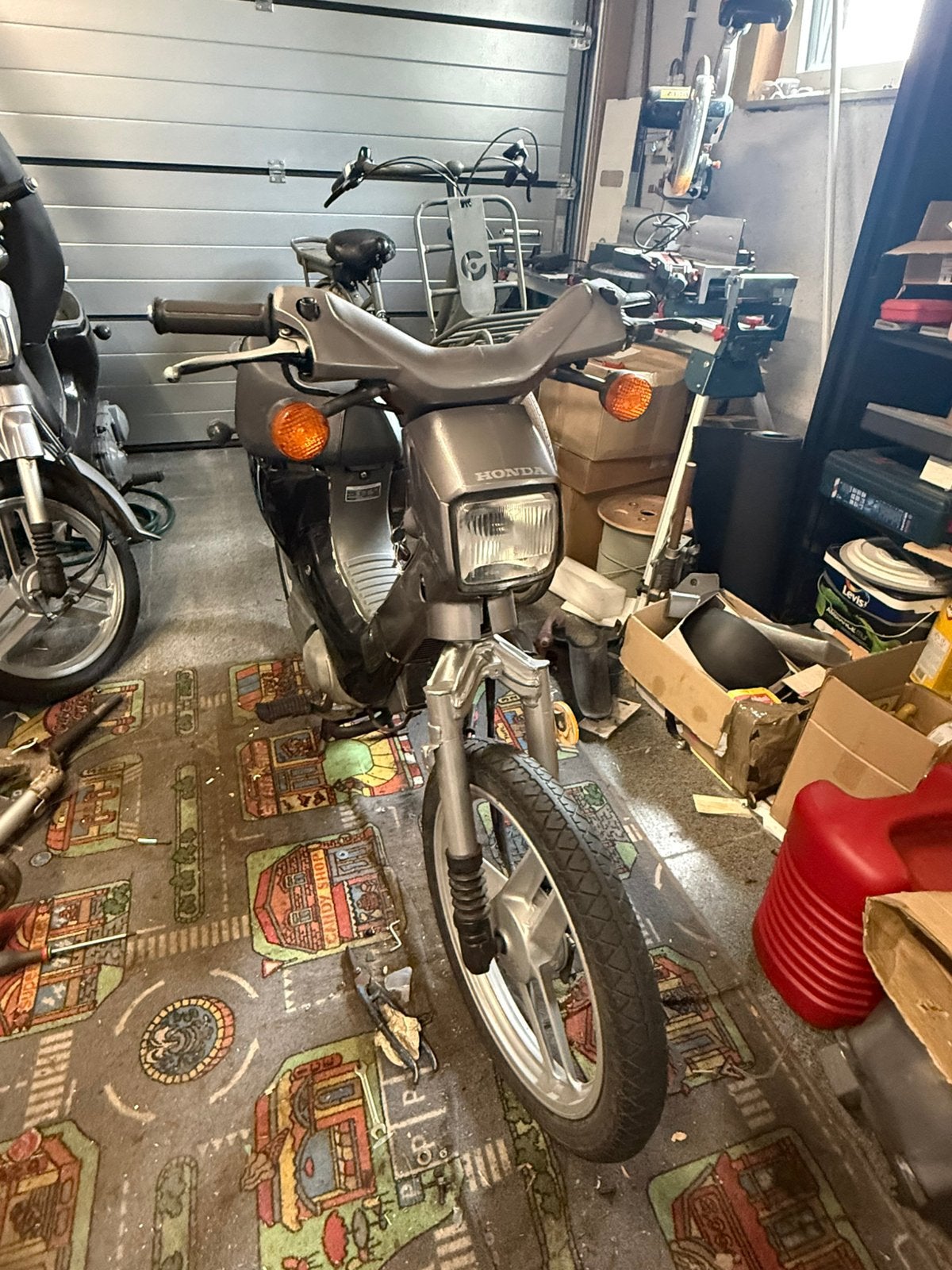 2 Honda wallaroos B klasse, Fietsen en Brommers, Brommers | Honda, Ophalen, Klasse B (45 km/u), 49 cc
