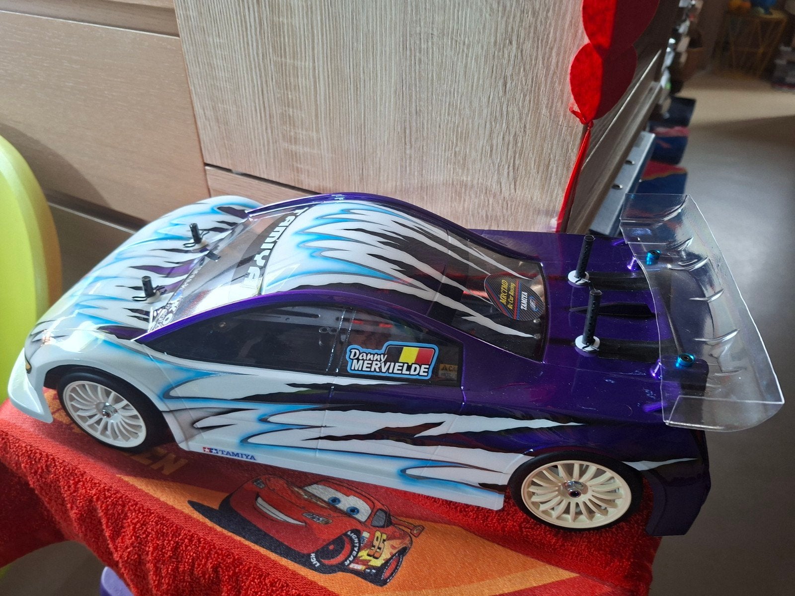 Tamiya TT01E met KoPaintz prachtige airbrush gespoten body, Hobby en Vrije tijd, Elektro, Nieuw, Ophalen of Verzenden, Schaal 1:10