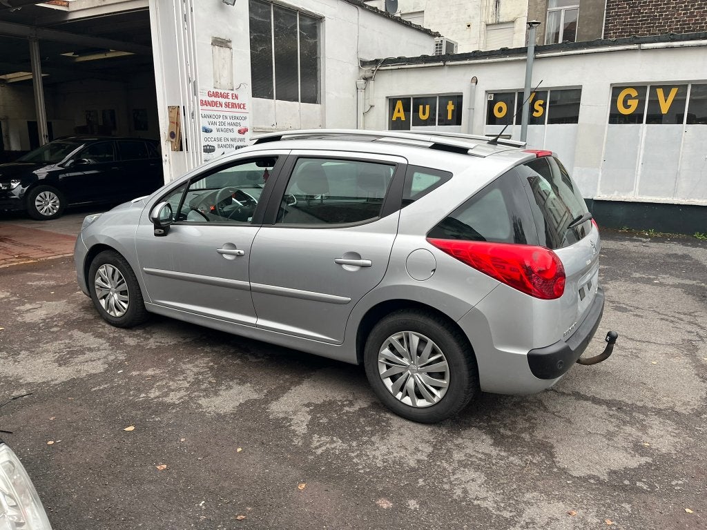 Peugeot 207 1.6 Benzine | 2011 | 112.950 KM | Automaat, Auto's, Peugeot, Automaat, Euro 5, Bedrijf, Parkeersensor