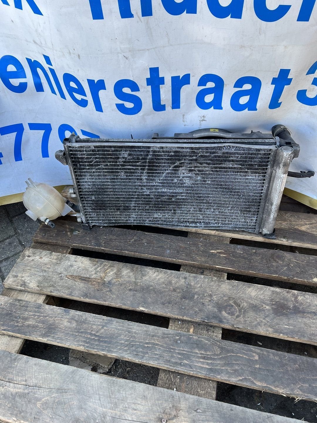 koelerpakker Radiator Fiat Panda 1.2 Benz 2004-2006, Autos : Pièces & Accessoires, Moteurs & Accessoires, -, Utilisé, Fiat, -