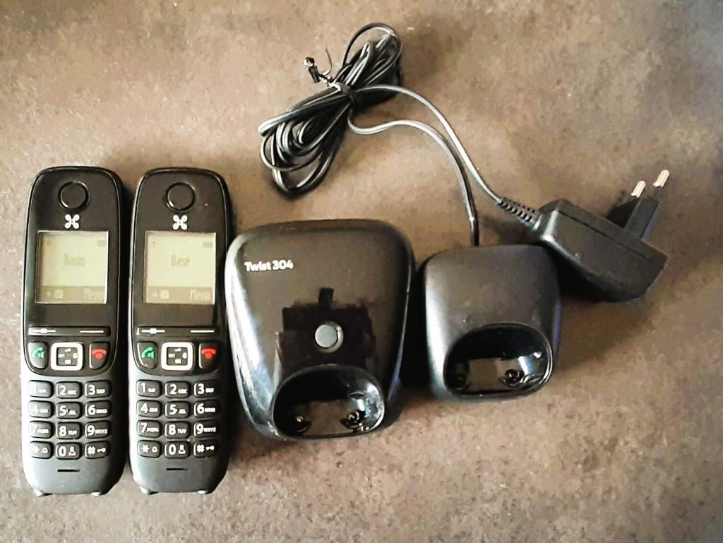 Te koop: Twee draadloze telefoons "Twist304 duo"van Proximus, Ophalen, Gebruikt, 2 handsets