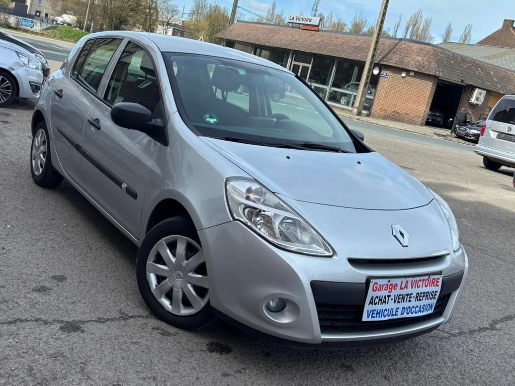 Renault Clio 5 portes 2013 année 204000km 1.5d 0032478767323, Autos, Renault, Achat, Entreprise, Boîte manuelle, Autre carrosserie