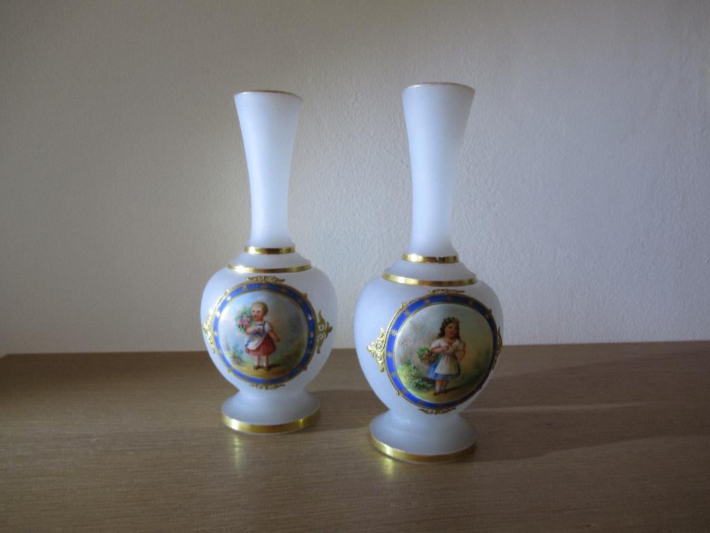 vaasjes in mat glas-met handgeschilderde portretten-ANTIEK, Antiek en Kunst, Verzenden