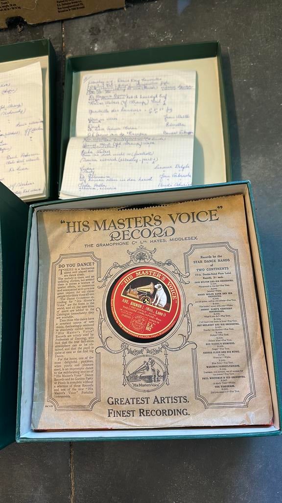 Twee dozen 78 toeren platen varia, Cd's en Dvd's, Ophalen, Voor 1960, Zo goed als nieuw