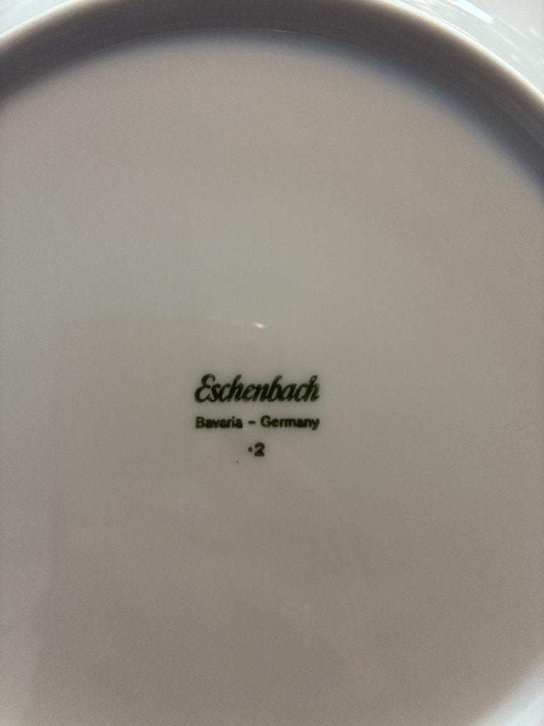 Service en porcelaine, Enlèvement