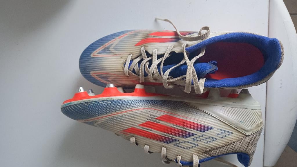 chaussure football, Enlèvement ou Envoi, Comme neuf, Chaussures