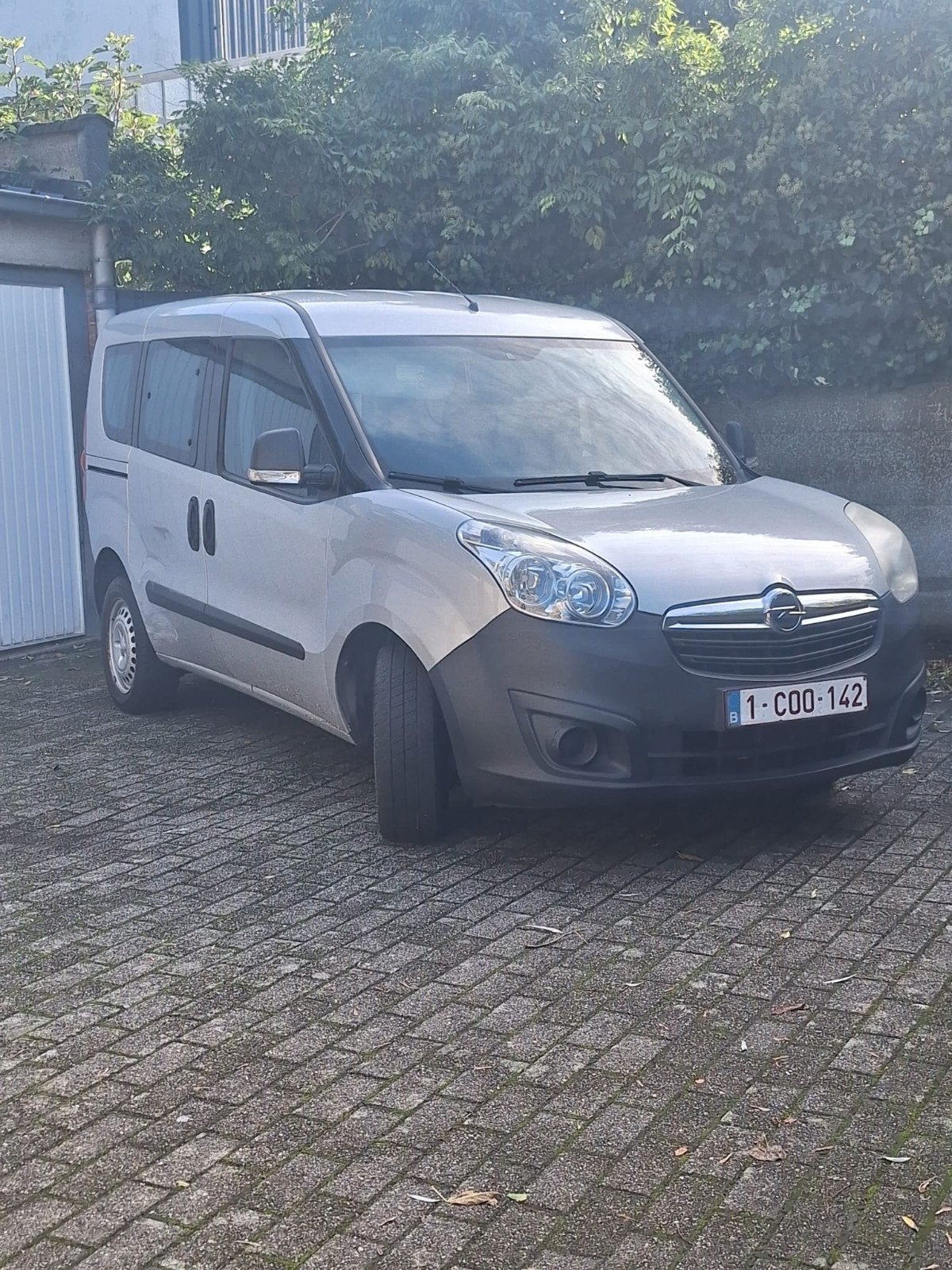 Opel Combo 2012    111.189 km, Auto's, Euro 5, 5 deurs, Particulier, Zilver of Grijs