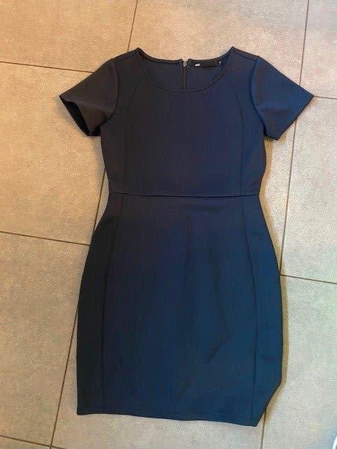 toffe, blauwe jurk maat Medium merk WE   Nieuwstaat, Kleding | Dames, Jurken, Maat 38/40 (M), Blauw, WE, Ophalen of Verzenden