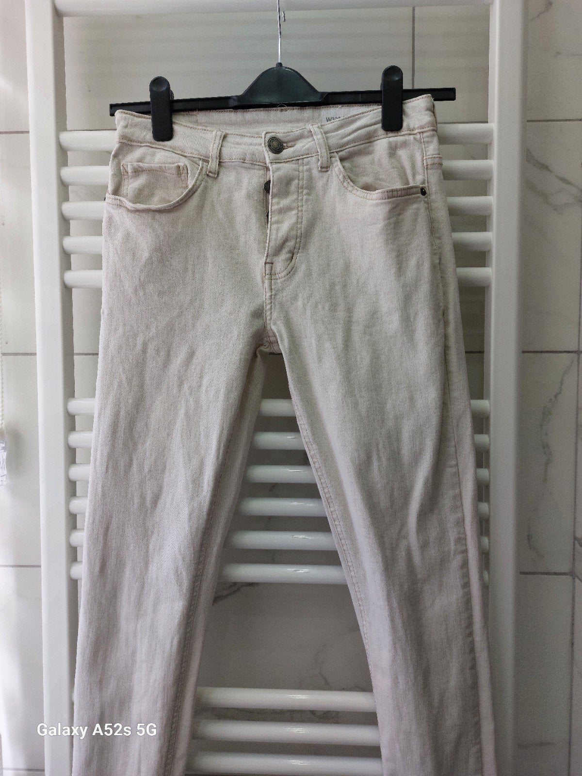 Jeans dame taille 34 beige état impeccable pour 15 €