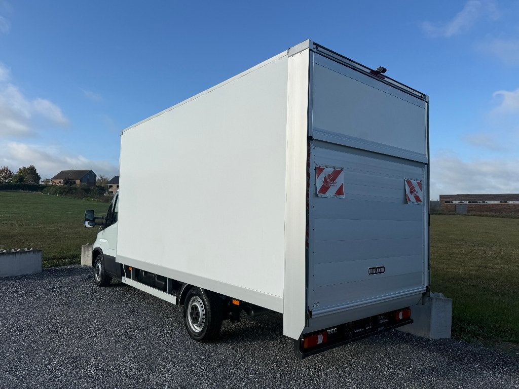 Iveco Daily 3.0L 175CH **Boite AUTO Hayon / Lift**, Essai à domicile, Achat, 6 portes, Euro 6