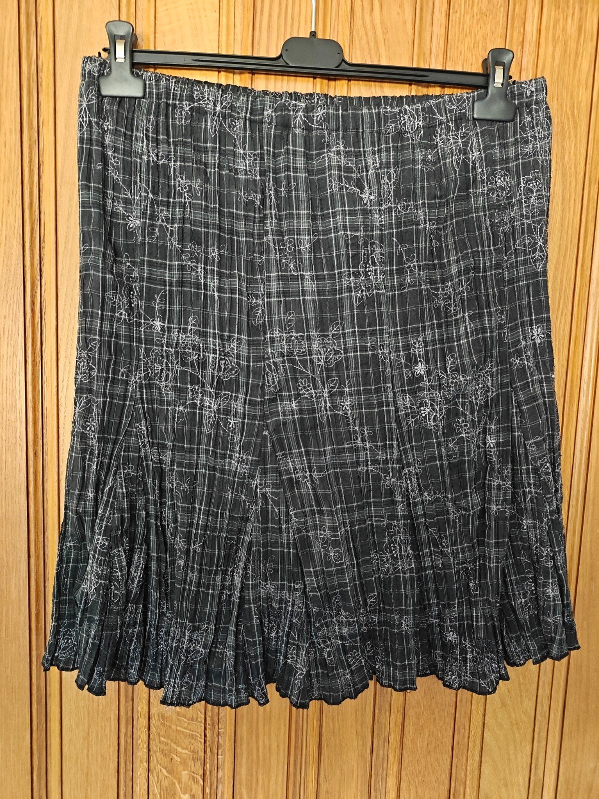Zwart gebloemd rokje, Kleding | Dames, Rokken, Ophalen of Verzenden, Zwart