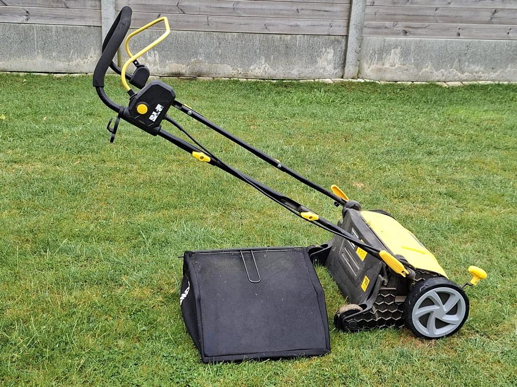 Powerplus verticuteermachine 36 cm, Ophalen, Zo goed als nieuw, Elektrisch, Power plus