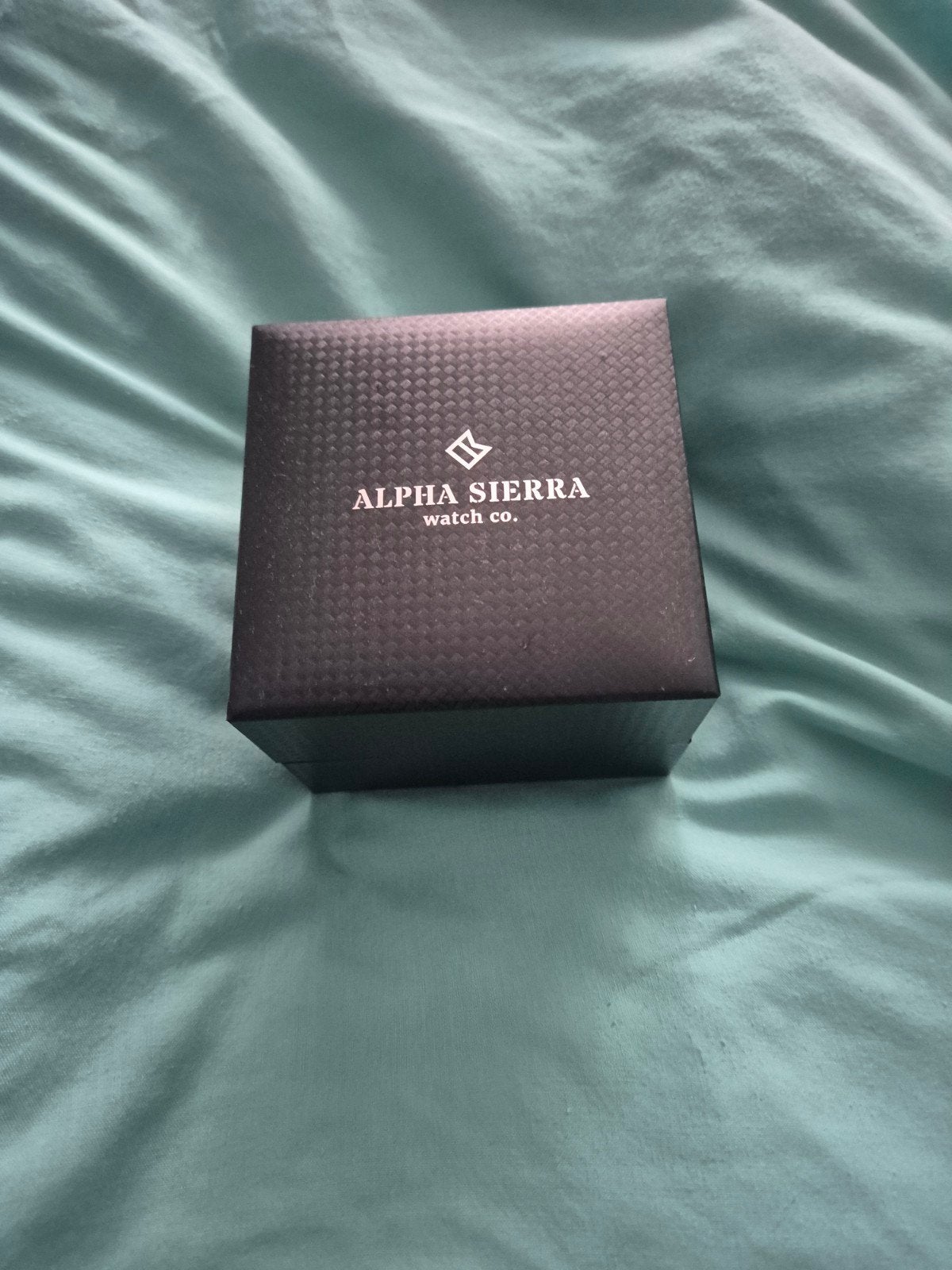3 montres a vendre, Montre-bracelet, Autres marques, Comme neuf, Enlèvement