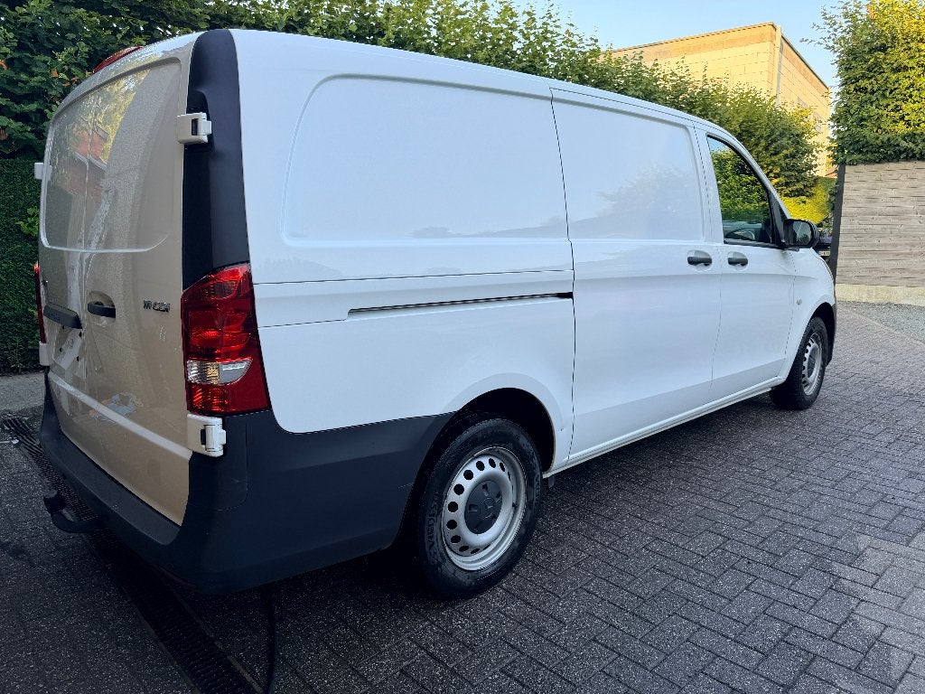 Mercedes Vito 111 cdi bleutec a2 euro 6, Auto's, Voorwielaandrijving, 4 deurs, Stof, 4 cilinders