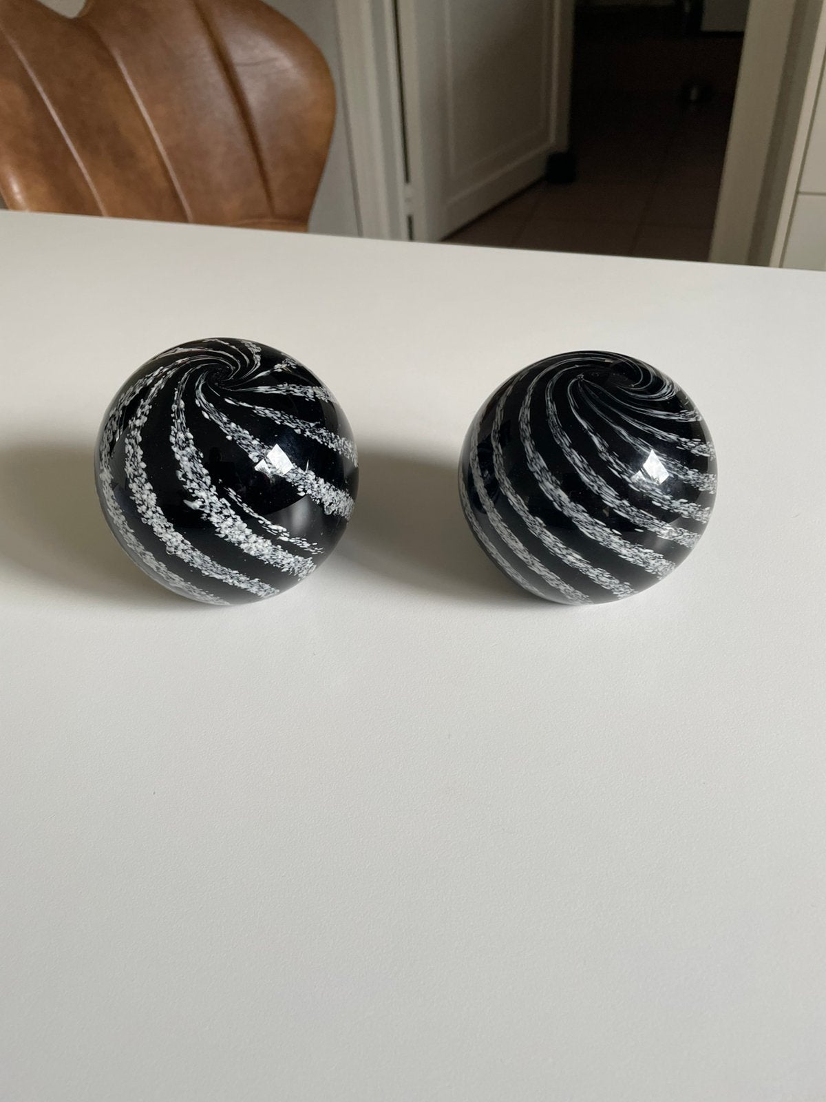 2 glazen bollen glas, Antiek en Kunst, Ophalen
