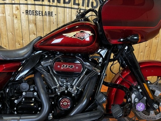 Harley-Davidson Road Glide Special, 1868 cm³, Customerservices@harley‑davidson.com, 3700 West Juneau Avenue
WI 53208  Milwaukee, US