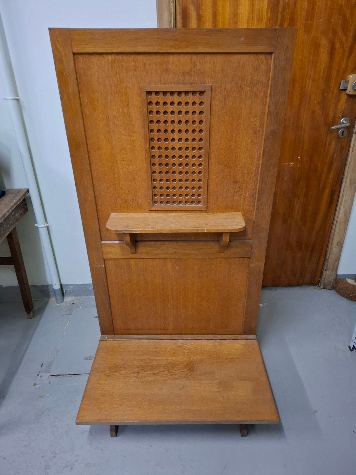 Ancien confessionnal portable de couvent en chêne, Enlèvement