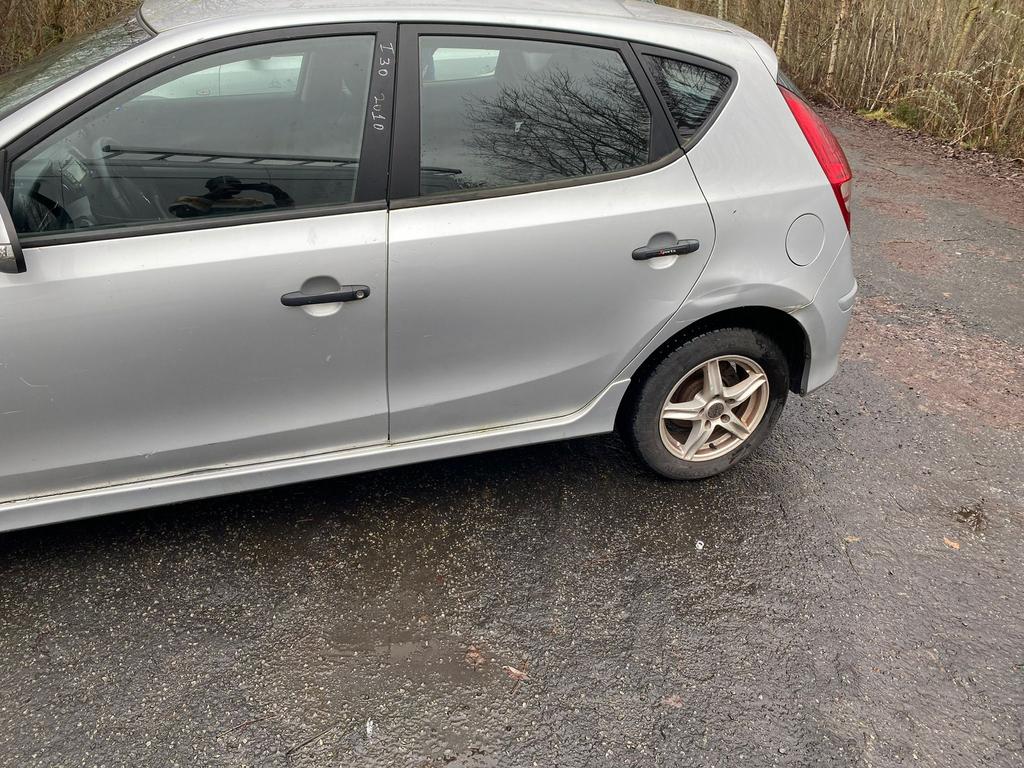Hyundai i30, Euro 5, Achat, Boîte manuelle, Noir