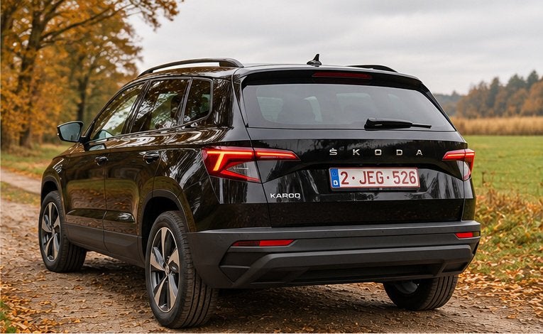 Skoda Karoq Clever 1.5 TSI DSG - automaat - leder, Auto's, 4 cilinders, 700 kg, 1445 kg, Zwart