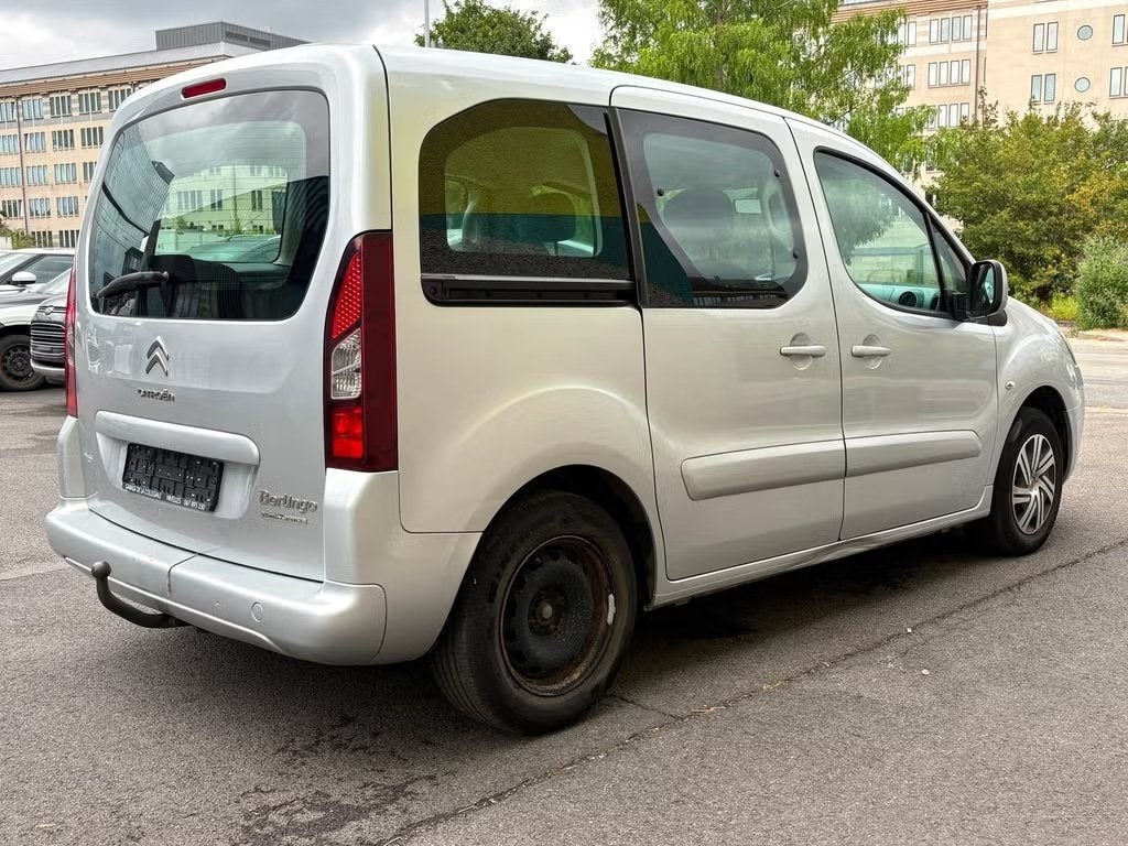 Citroën Berlingo 1.6 HDi 2015 | 5 places, Achat, https://public.car-pass.be/vhr/bd940236-1217-4210-988b-92b3c28c6283, 135 g/km