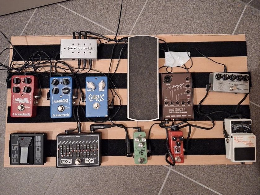 Pedalboard met effecten, Muziek en Instrumenten, Ophalen of Verzenden, Zo goed als nieuw