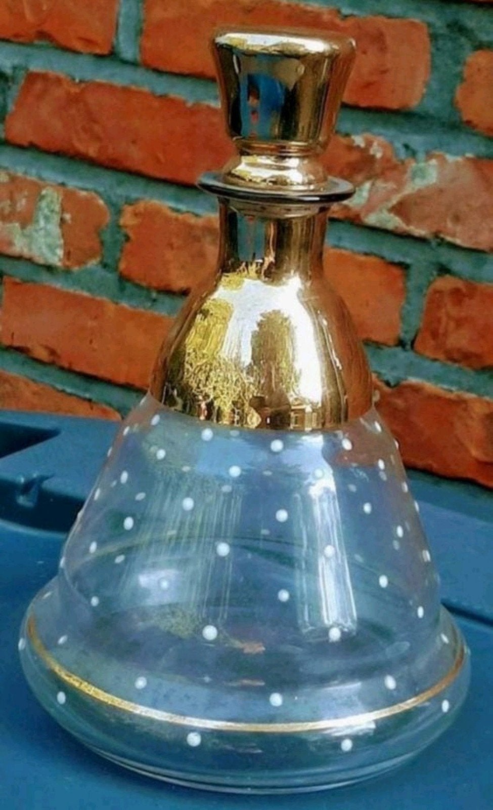 Carafe vintage, dorée, Antiquités & Art, Antiquités | Verre & Cristal, Enlèvement ou Envoi