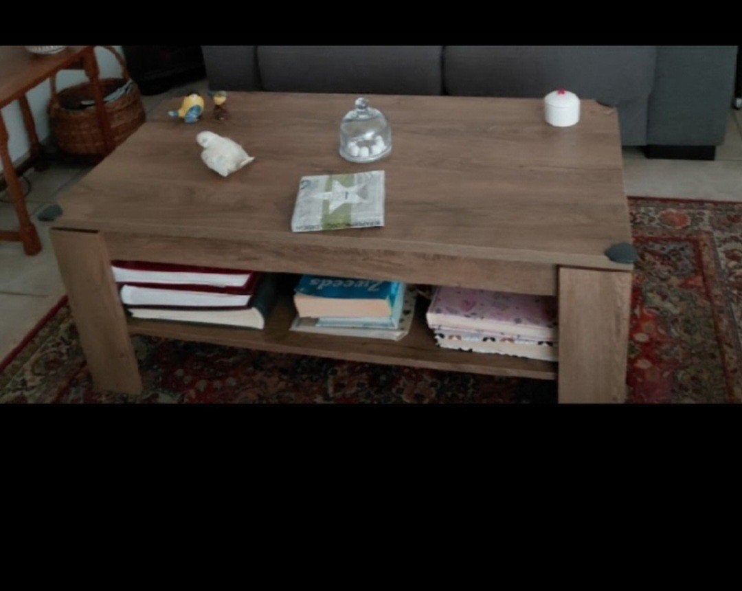 Table basse en bon état, 4 ans
1m10 à 60 cm de hauteur, Enlèvement