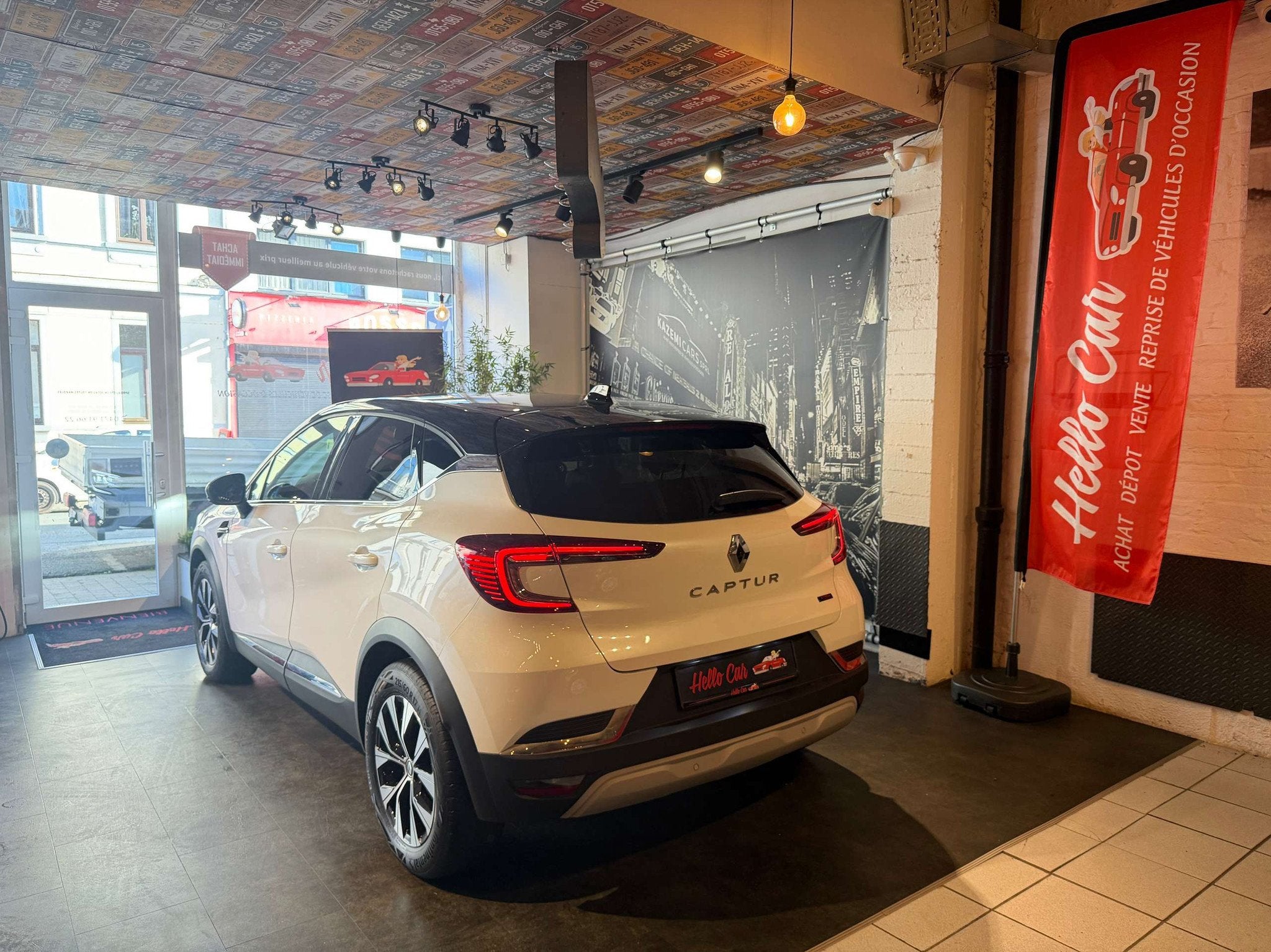 Renault Captur 1.6 e-Tech PHEV * HYBRID * BOITE AUTO * CAM *, Auto's, Automaat, Adaptive Cruise Control, Gebruikt, 4 cilinders